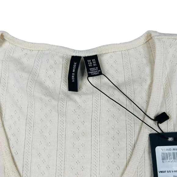 Vero Moda Short Sleeve V Neck Babydoll Style Top Birch Cream NEW Size XS - Picture 6 of 10
